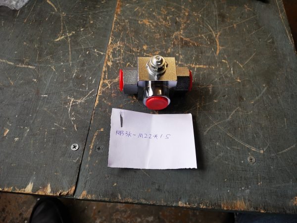 KHB3K-M22X1.5 01