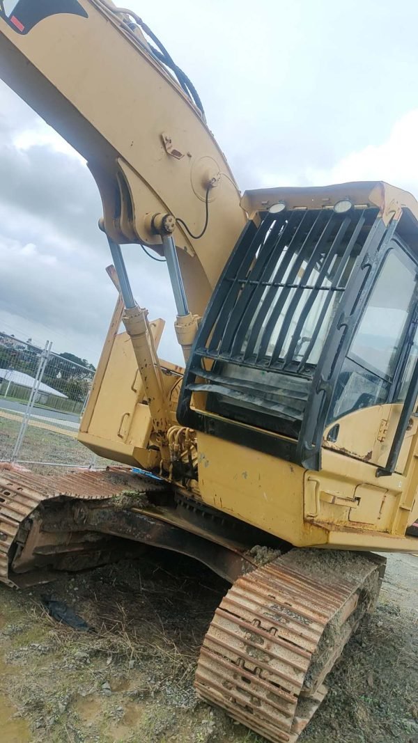 CAT320C-BoCy